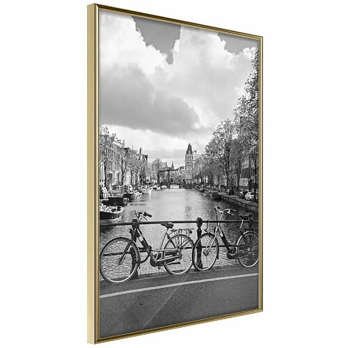 Paris Prix Affiche Murale Encadrée Bicycles Against Canal 40 x 60 cm Or