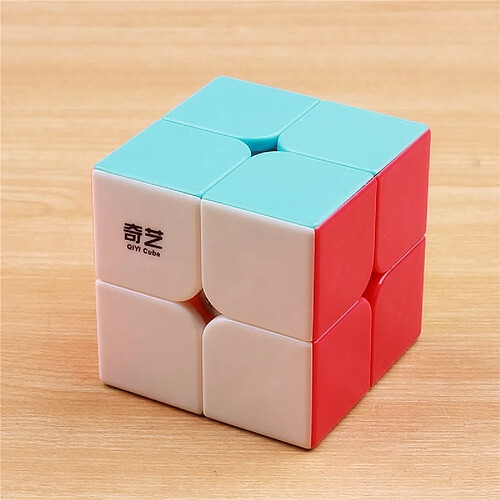 Wewoo Jeu de puzzle coloré Cube de poche Magic Intelligence d'entrée de gamme