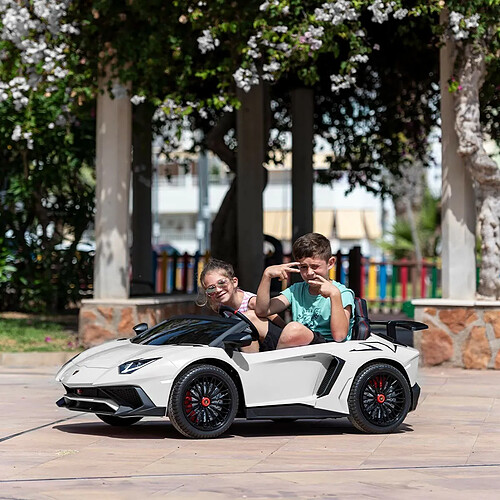 Ataa Lamborghini Aventador SV 24v voiture géante Blanc