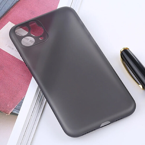 Wewoo Coque Souple Pour iPhone 11 Pro ultra-mince étui PP noir