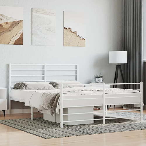 Maison Chic Lit adulte - Lit simple Cadre de lit métal avec tête de lit/pied de lit,Structure du lit Contemporain pour chambre blanc 140x190cm -MN27804