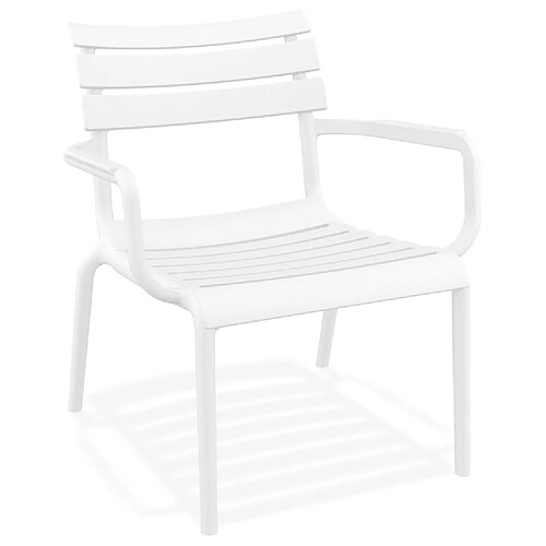 Alterego Chaise de jardin avec accoudoirs 'AROMA' blanche en matière plastique