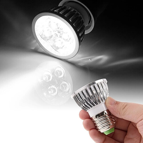 Wewoo Lampe Ampoule d'éclairage de projecteur de la lumière blanche LED de 4 x 1W E27 440LM CA 85-265V, 6000K