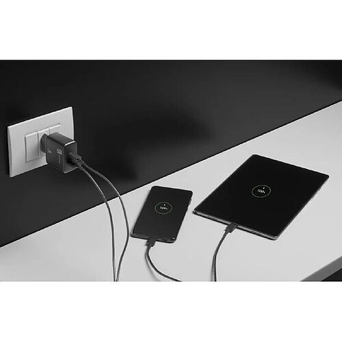 Cellular Line Cellularline Dual Super Fast Charger 25W Chargeur 2 ports USB et USB C avec technologie ultra rapide Noir