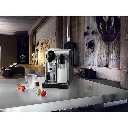 DeLonghi machine à expresso à capsule avec écran tactile et pot à lait intégré 1400W gris noir