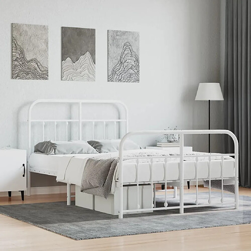 Maison Chic Lit adulte - Lit simple Cadre de lit métal avec tête de lit/pied de lit,Structure du lit Contemporain pour chambre blanc 120x200cm -MN16667