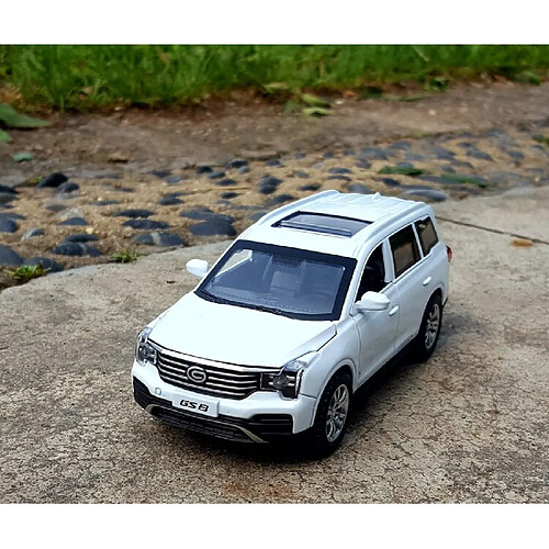 Universal Échelle 1: 32 GS8 alliage moulé sous pression métal de luxe SUV série modèle de voiture son lumière tire la voiture jouet(blanche)