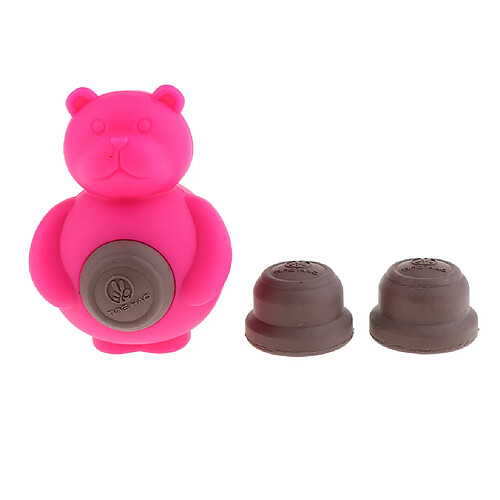 1 chiot de chien de compagnie d'animal familier mâchant le petit jouet d'ours avec des biscuits de silicone pourpre