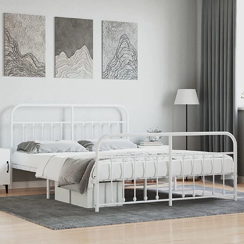 Maison Chic Lit adulte - Lit simple Cadre de lit métal avec tête de lit/pied de lit,Structure du lit Contemporain pour chambre blanc 160x200cm -MN21420