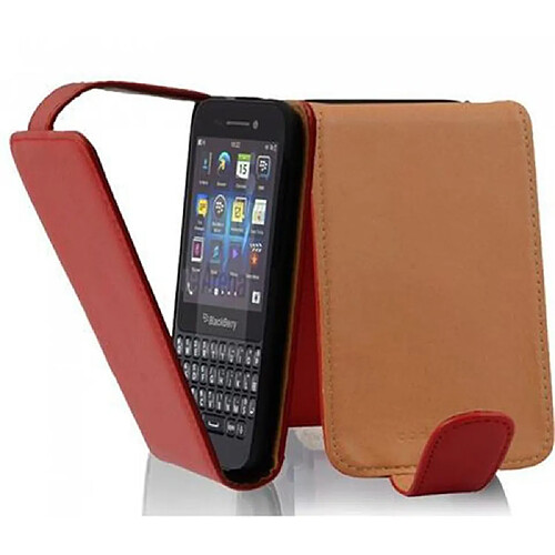 Cadorabo Coque Blackberry Q5 Etui en Rouge