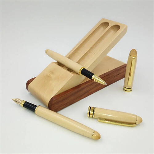 Wewoo Ensemble de stylos érable créatif avec boîte à en bois cadeaux de bureau de papeterie pour étudiantsstyle stylo plume + de signature + de