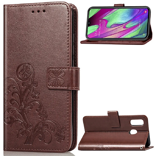 Wewoo Housse Coque Étui en cuir à Motif fleurs pressées Lucky Clover pour Galaxy A40avec porte-cartes et & Portefeuille et dragonne Marron