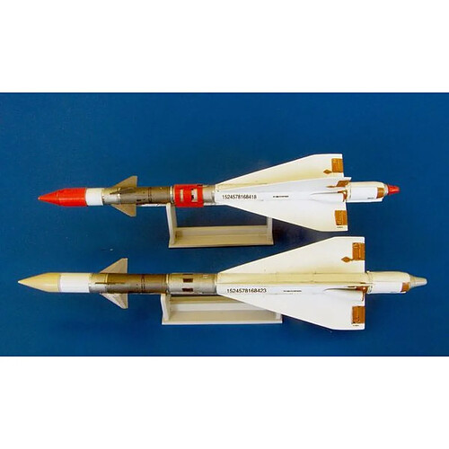 Missile R-40R - 1:48e - Plus model