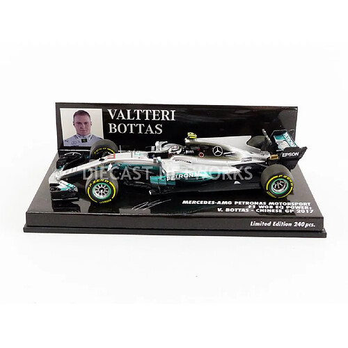 MINICHAMPS - 1/43 - MERCEDES GP HYBRID W08 - CHINE GP 2017 - 417170277