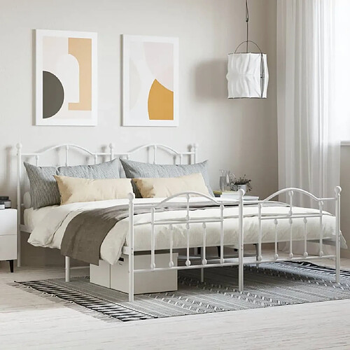 Maison Chic Lit adulte - Lit simple Cadre de lit métal avec tête de lit/pied de lit,Structure du lit Contemporain pour chambre blanc 160x200cm -MN29119