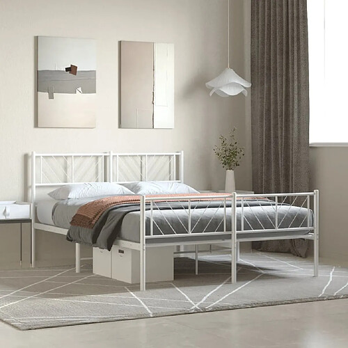 Maison Chic Lit adulte - Lit simple Cadre de lit métal avec tête de lit/pied de lit,Structure du lit Contemporain pour chambre blanc 140x190cm -MN70215