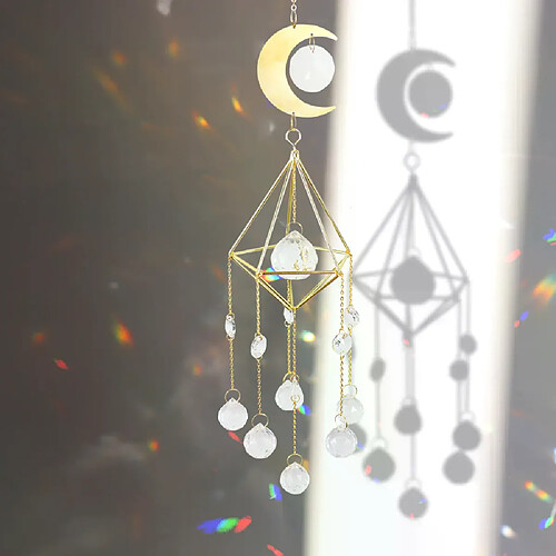 Décoration suspendue avec prismes et cristaux
