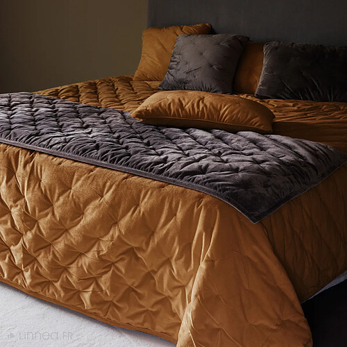 Linnea Couvre-lit velours Gipsy - Camel