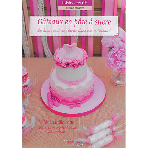 Gâteaux en pâte à sucre : la haute couture s'invite dans vos créations ! · Occasion