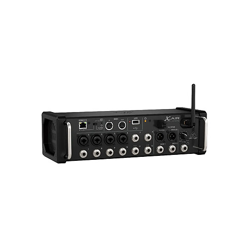 Behringer XR12